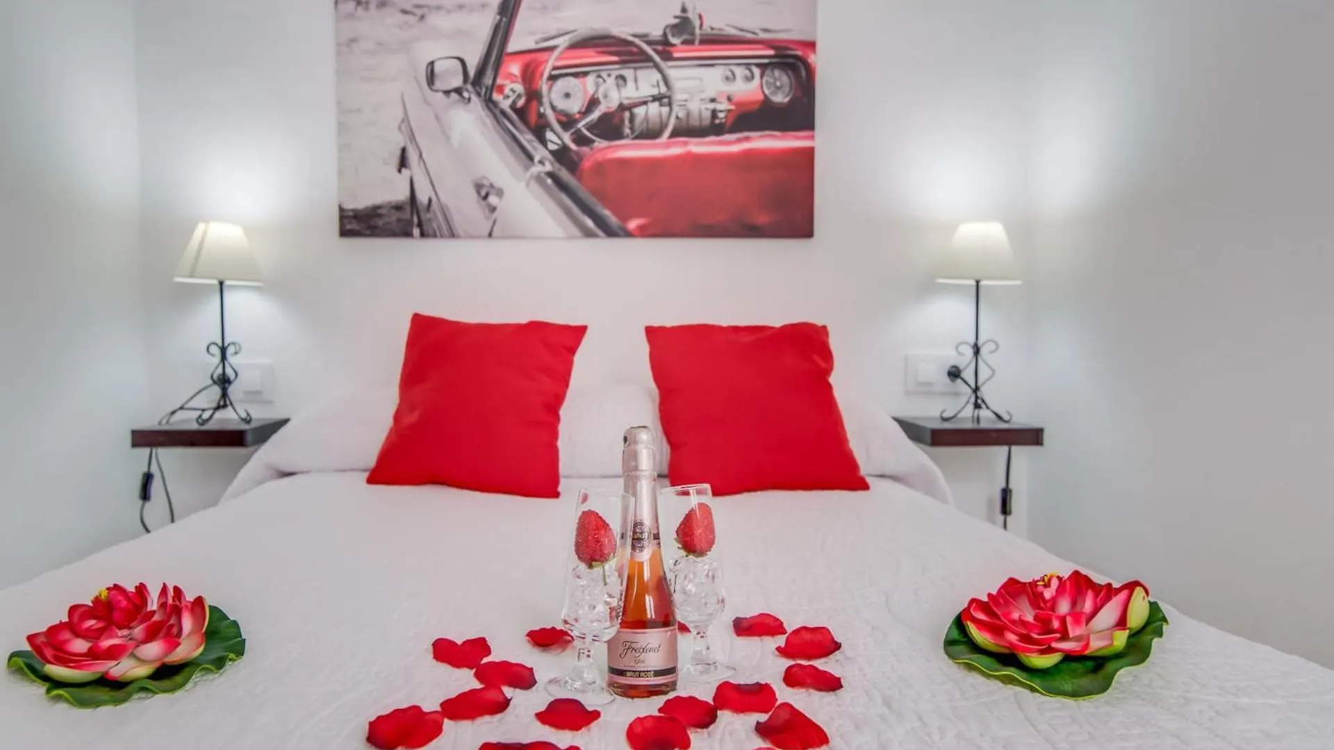 Ideal Retreat For 4 Guests In Can Picafort Hiszpania