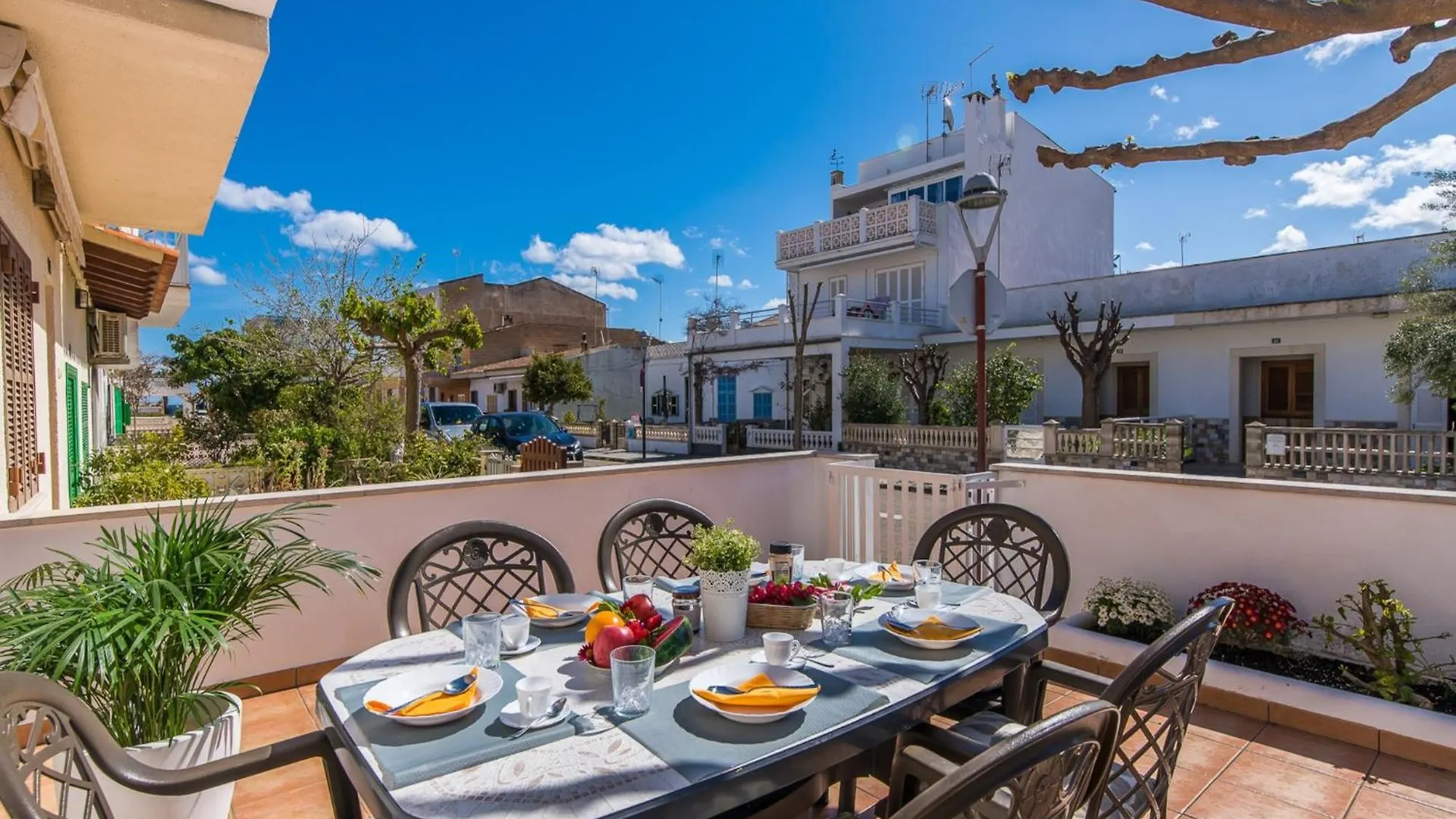 Dom wakacyjny Ideal Retreat For 4 Guests In Can Picafort Hiszpania